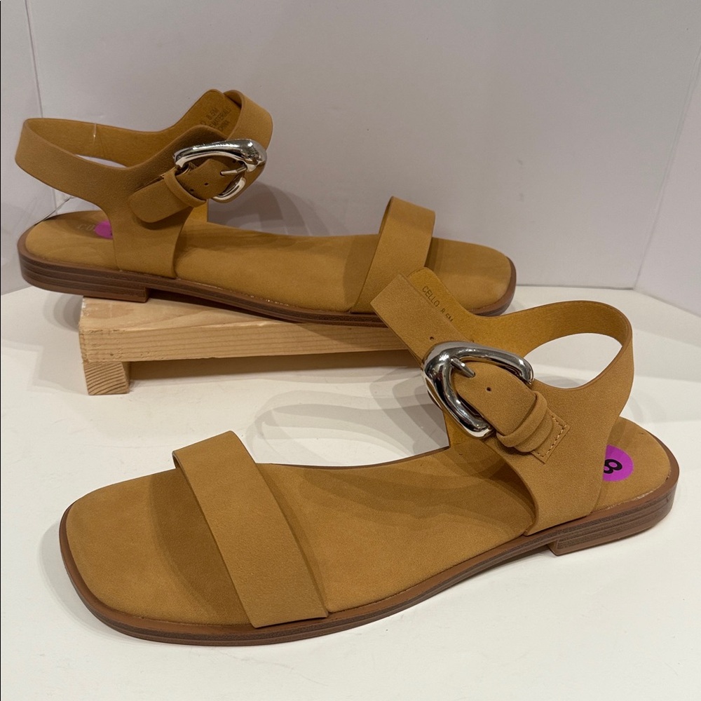 Cushionaire Cello Ankle Strap Sandals in Honey color  NWT-FINAL PRICE!